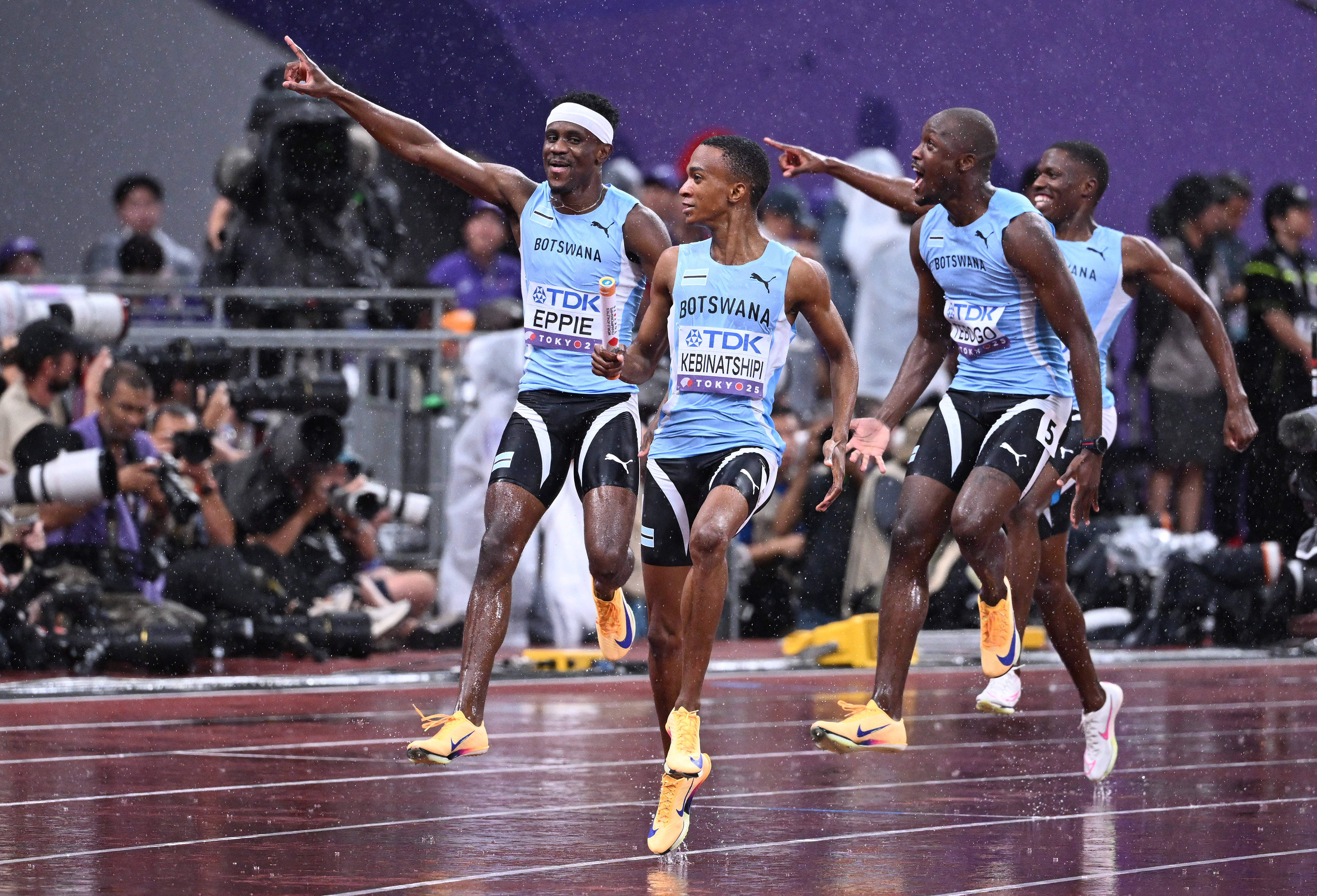 田径男子米栏决赛，美国选手夺得冠军的简单介绍