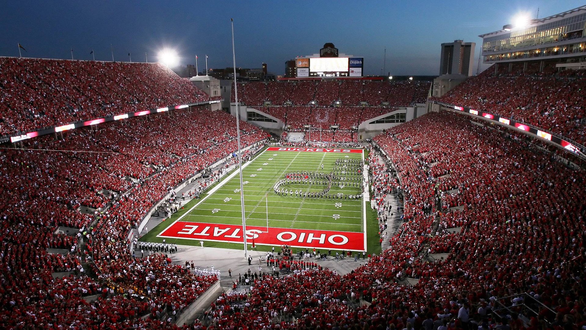 开云APP-欧冠半决赛之夜，乔治稳定输出不掉线，定义巨星本色