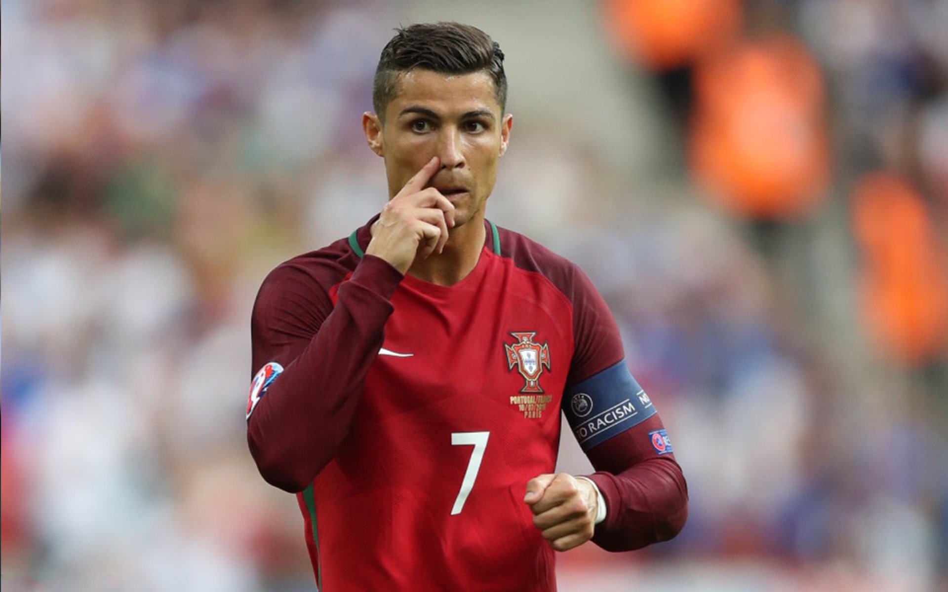 库尔图瓦的跨界统治，当日本足球哲学遭遇波兰铁骑的夜晚